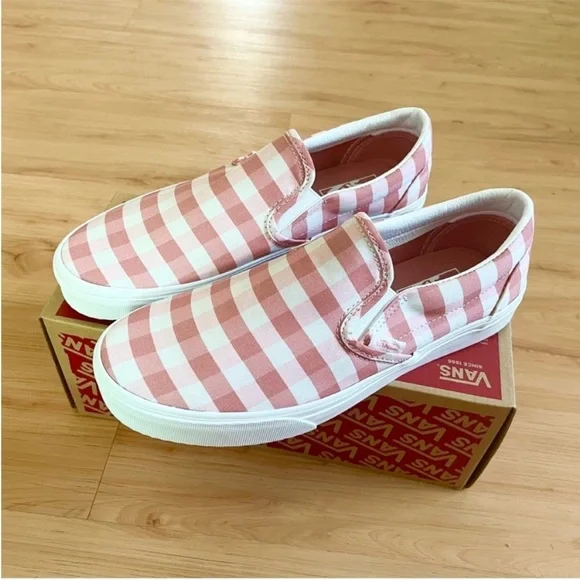 Vans Classic Slip-on VNO00XG8B06
(Gingham) Rosette/True White Women
9.5 US - Picture 4 of 11